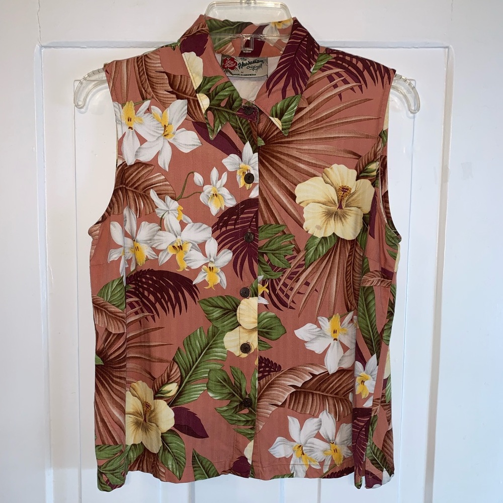 Hilo Hattie The Hawaiian Original Sleeveless Button Down
